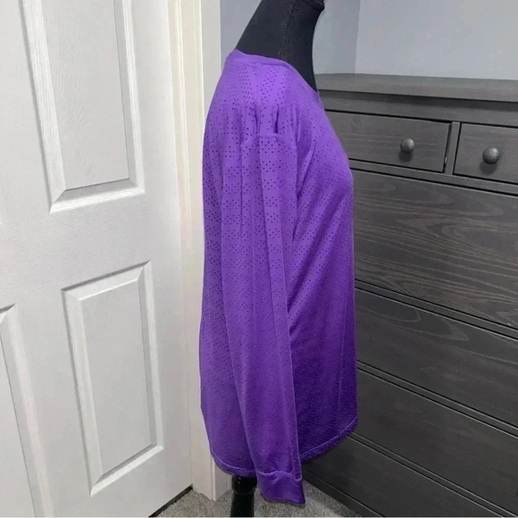 Zyia - Purple Perforated Sleeve Chill Long Sleeve - Picture 2 of 4